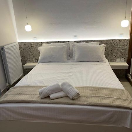 Pink Rose Luxury And Comfort Apartment At The Centre Of Préveza Kültér fotó